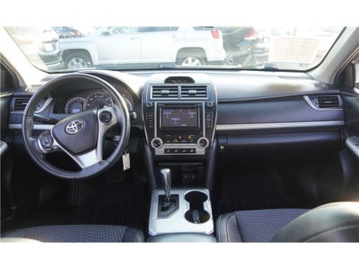 2014 Toyota Camry SE Sedan 4D