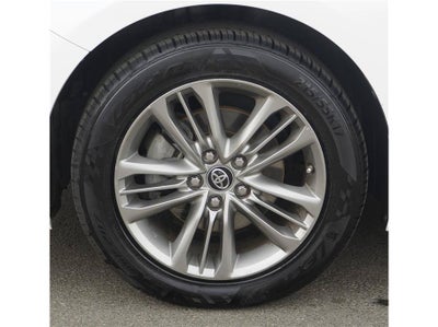 2017 Toyota Camry SE Sedan 4D