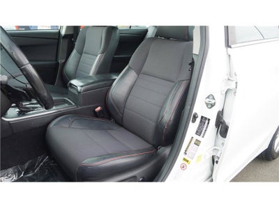 2017 Toyota Camry SE Sedan 4D