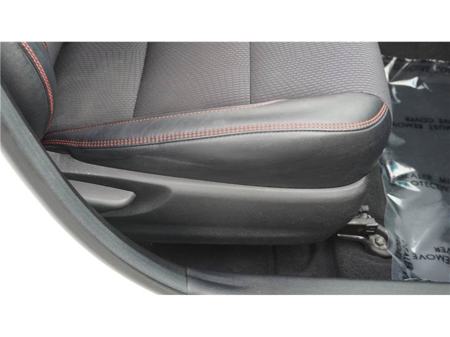 2017 Toyota Camry SE Sedan 4D