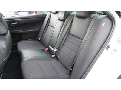 2017 Toyota Camry SE Sedan 4D