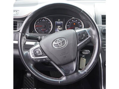 2017 Toyota Camry SE Sedan 4D