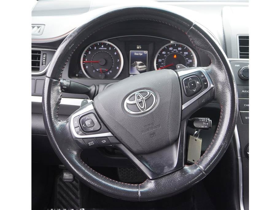2017 Toyota Camry SE Sedan 4D