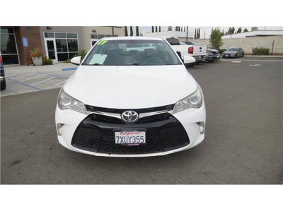 2017 Toyota Camry SE Sedan 4D