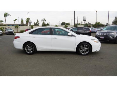 2017 Toyota Camry SE Sedan 4D