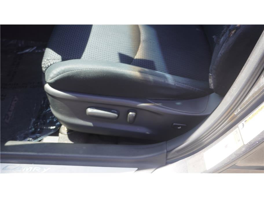 2010 Toyota Camry Sedan 4D