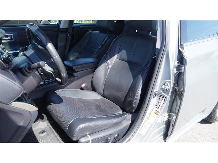 2017 Toyota Avalon Limited Sedan 4D