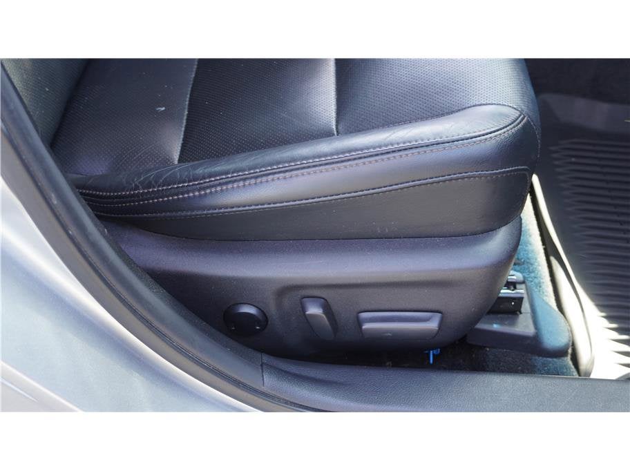 2017 Toyota Avalon Limited Sedan 4D