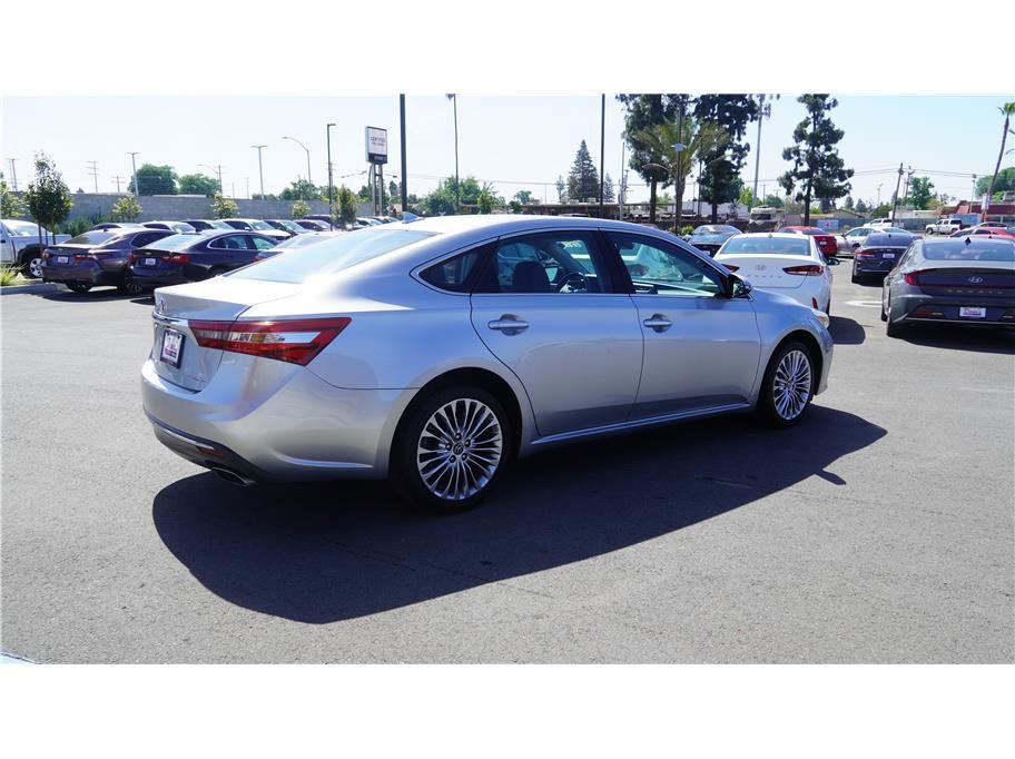 2017 Toyota Avalon Limited Sedan 4D