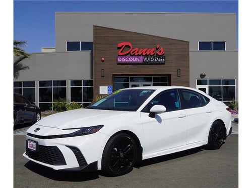 2025 Toyota Camry SE Sedan 4D