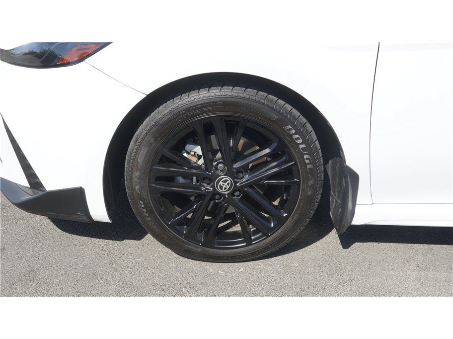 2025 Toyota Camry SE Sedan 4D