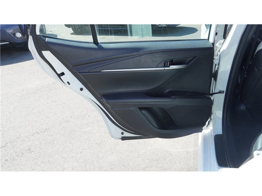 2025 Toyota Camry SE Sedan 4D