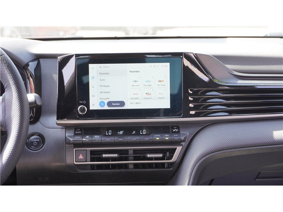 2025 Toyota Camry SE Sedan 4D