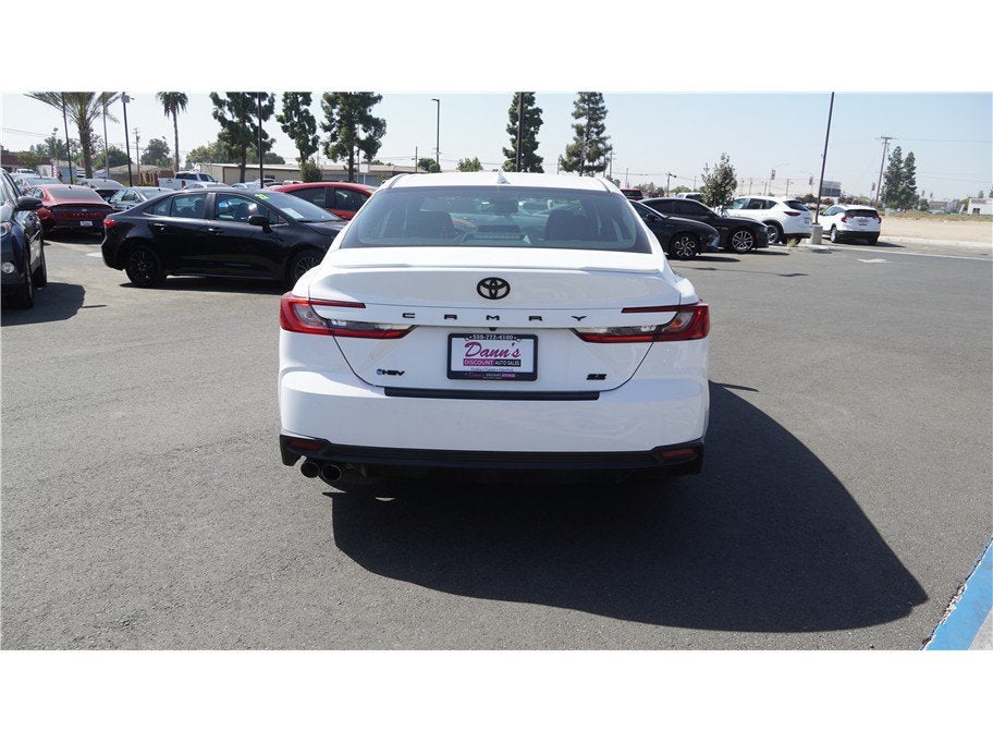 2025 Toyota Camry SE Sedan 4D