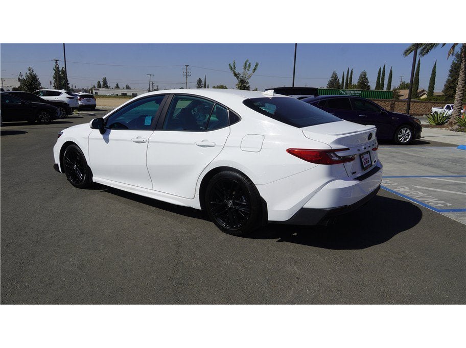2025 Toyota Camry SE Sedan 4D