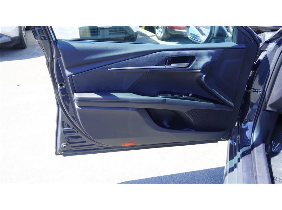 2025 Toyota Camry SE Sedan 4D