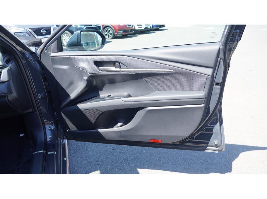 2025 Toyota Camry SE Sedan 4D