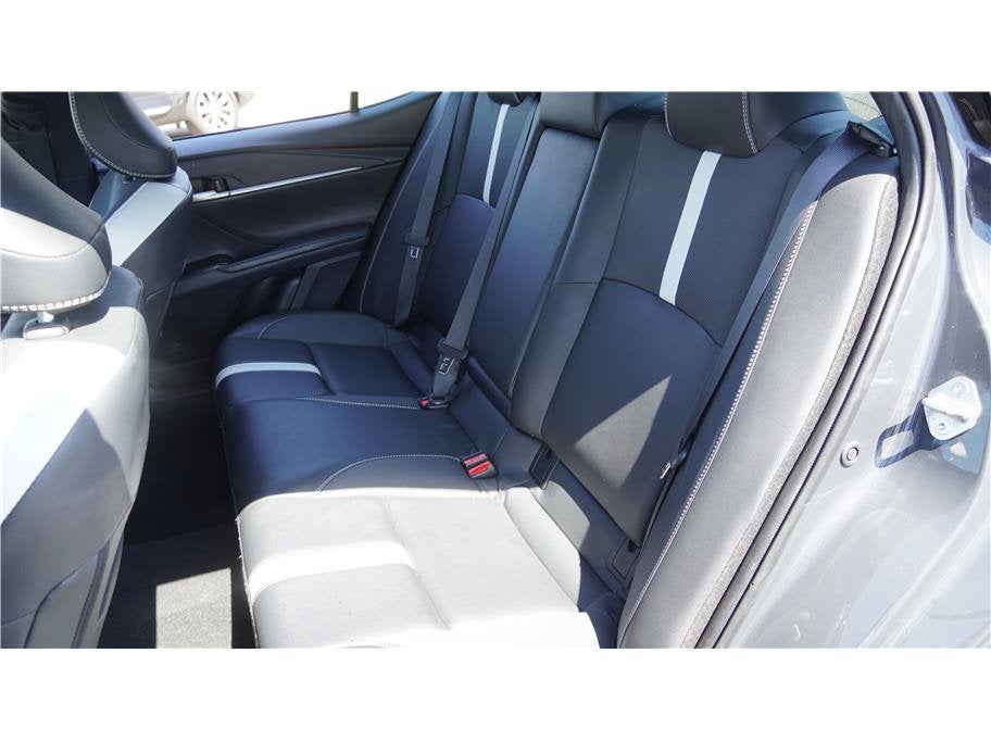 2025 Toyota Camry SE Sedan 4D