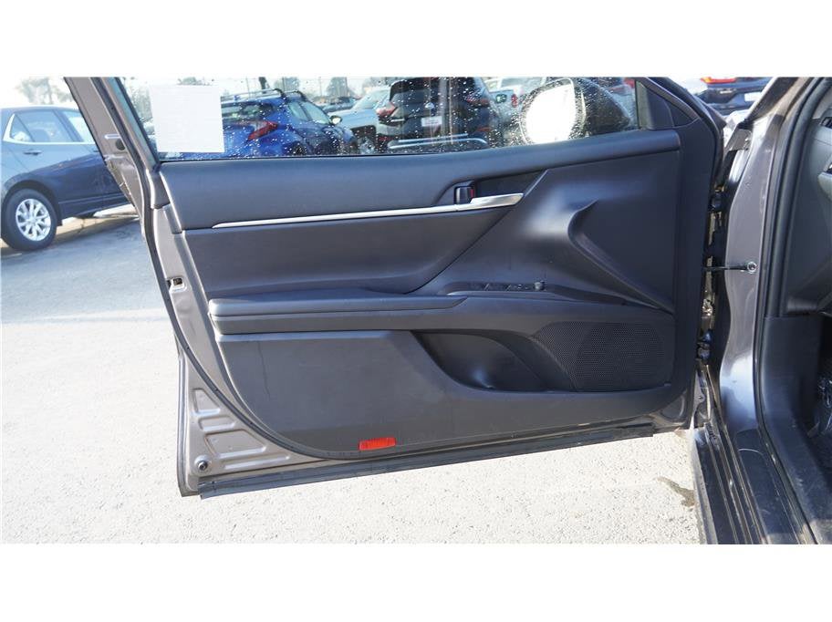 2025 Toyota Camry SE Sedan 4D