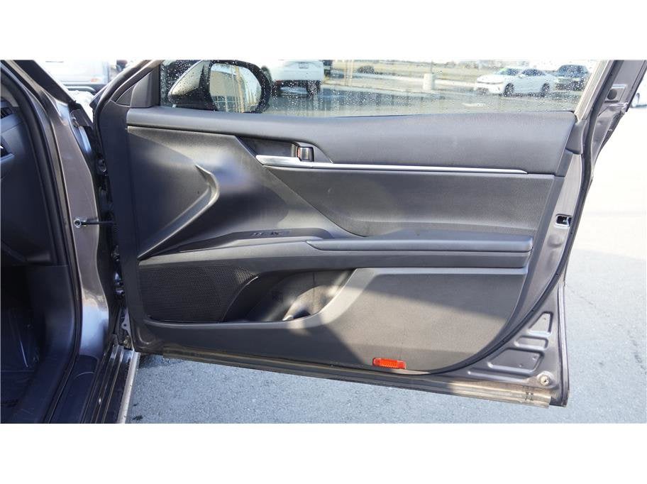 2025 Toyota Camry SE Sedan 4D