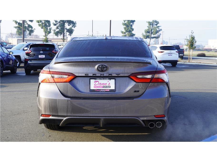 2025 Toyota Camry SE Sedan 4D