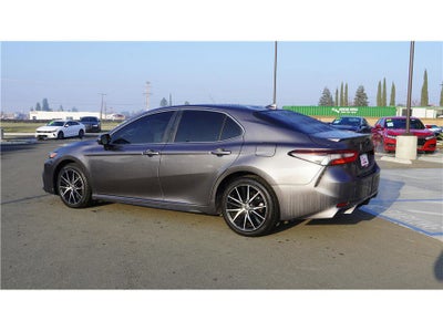 2025 Toyota Camry SE Sedan 4D
