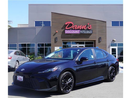 2025 Toyota Camry SE Sedan 4D