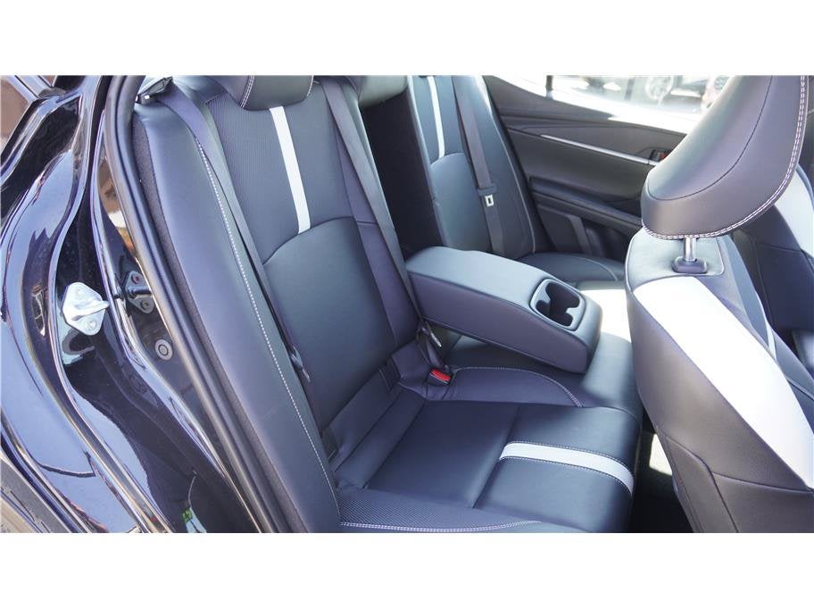 2025 Toyota Camry SE Sedan 4D