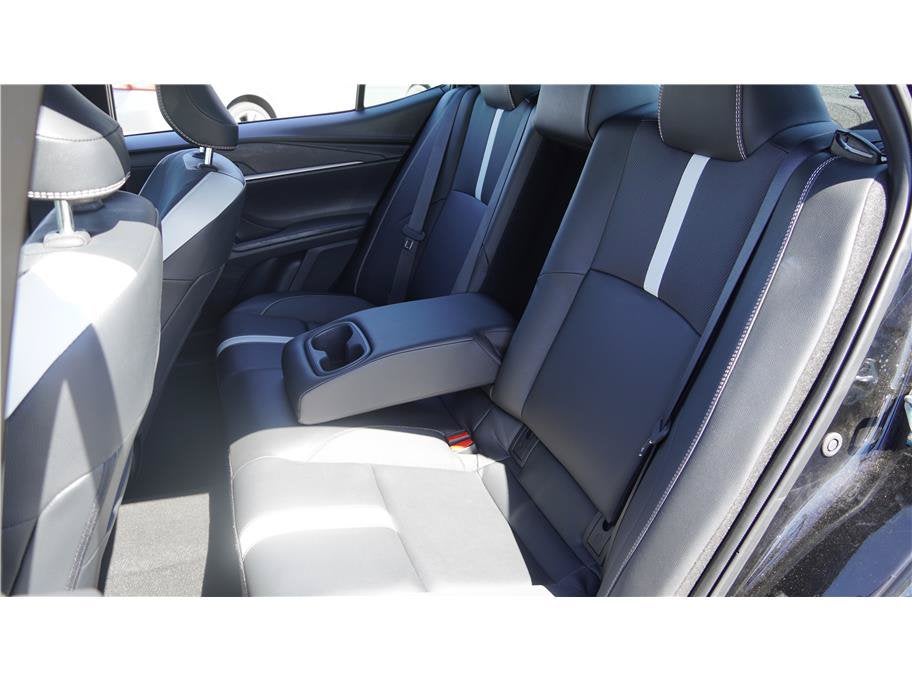 2025 Toyota Camry SE Sedan 4D