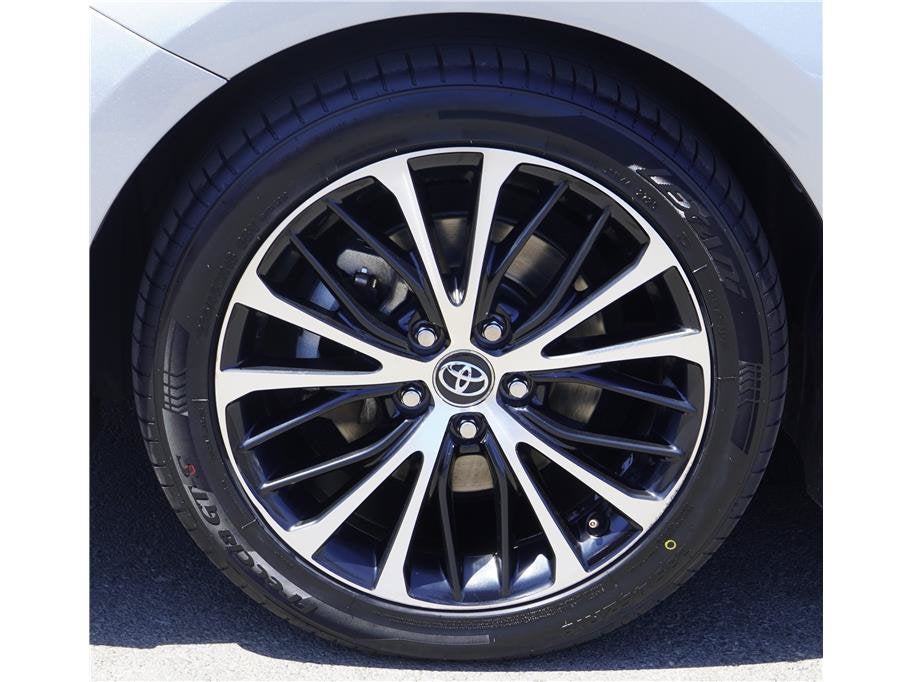 2020 Toyota Camry SE Sedan 4D