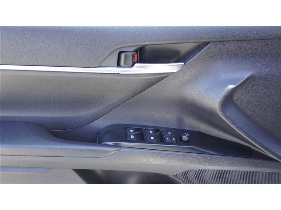 2020 Toyota Camry SE Sedan 4D