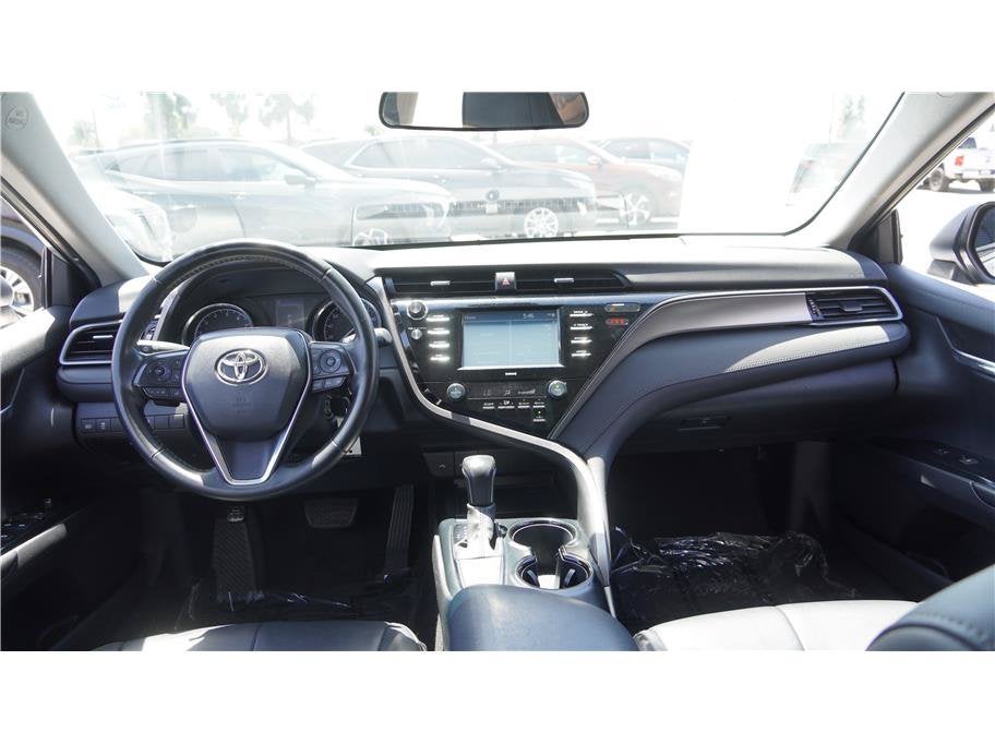 2020 Toyota Camry SE Sedan 4D