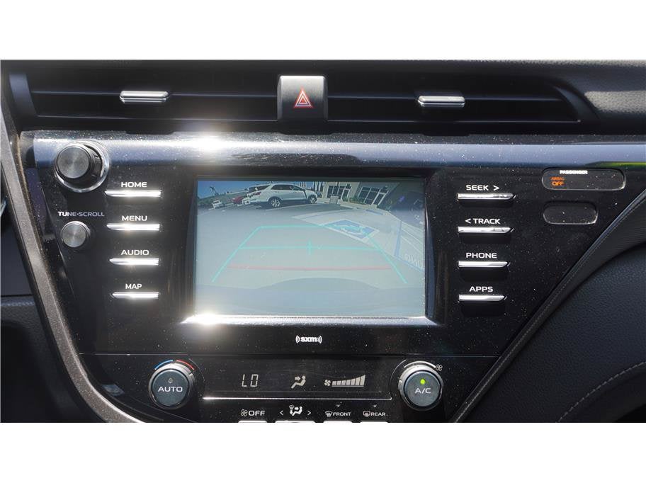 2020 Toyota Camry SE Sedan 4D