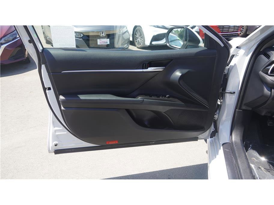 2024 Toyota Camry SE Sedan 4D