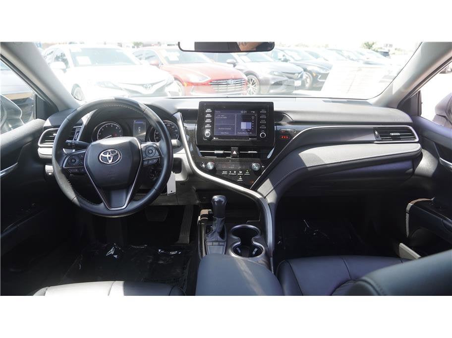 2024 Toyota Camry SE Sedan 4D