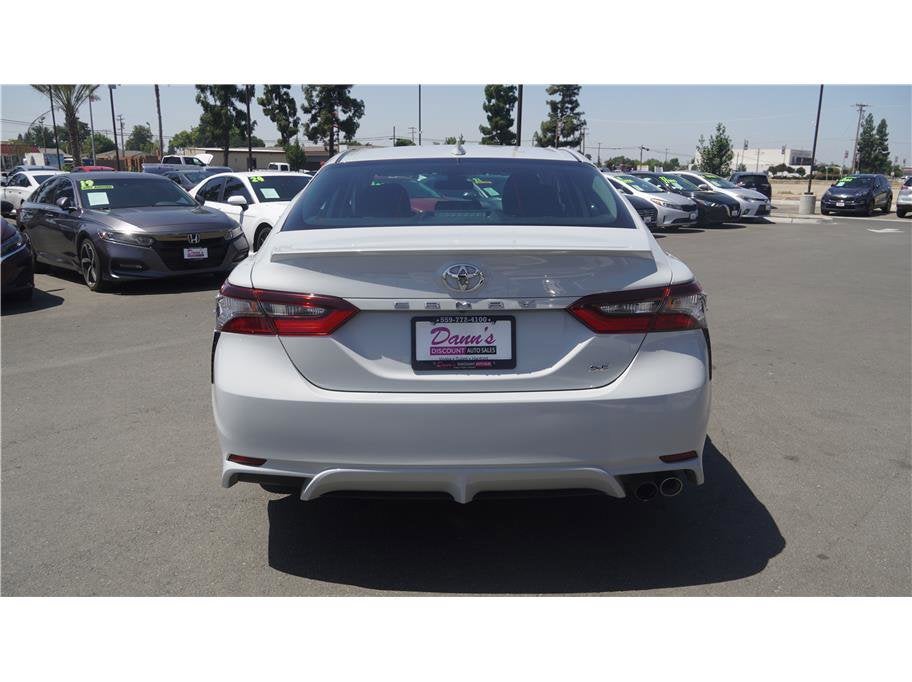 2024 Toyota Camry SE Sedan 4D