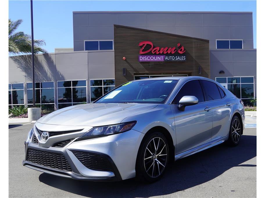 2021 Toyota Camry SE Sedan 4D