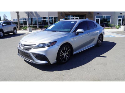 2021 Toyota Camry SE Sedan 4D
