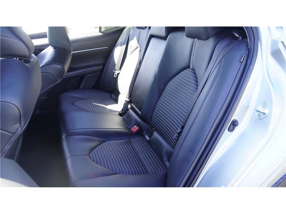 2021 Toyota Camry SE Sedan 4D