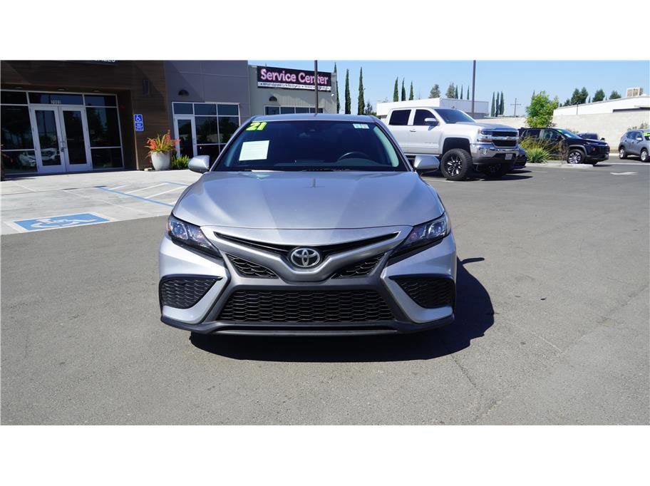 2021 Toyota Camry SE Sedan 4D