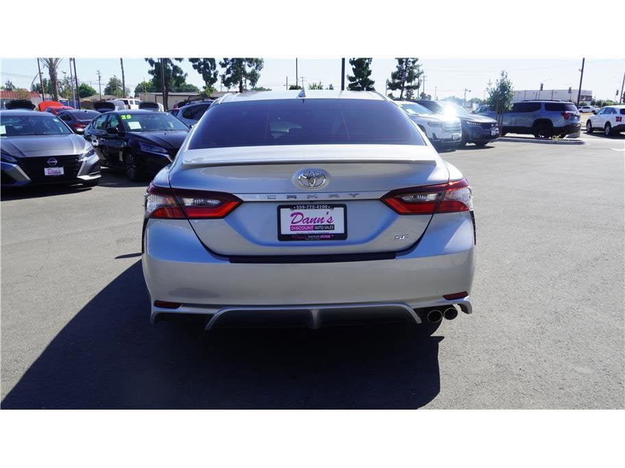 2021 Toyota Camry SE Sedan 4D