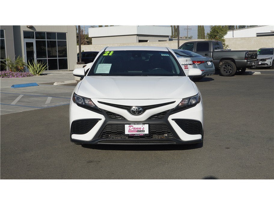 2021 Toyota Camry SE Sedan 4D