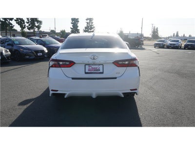 2021 Toyota Camry SE Sedan 4D