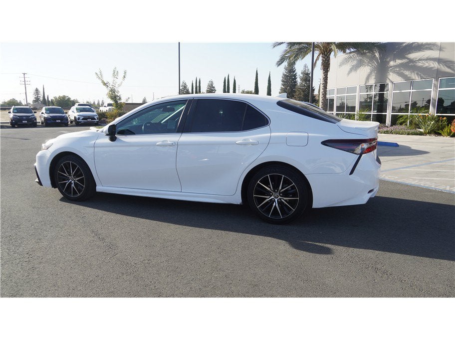 2021 Toyota Camry SE Sedan 4D