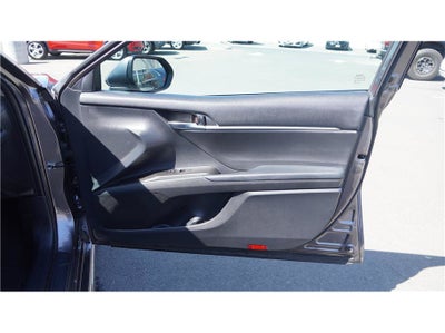 2022 Toyota Camry SE Sedan 4D