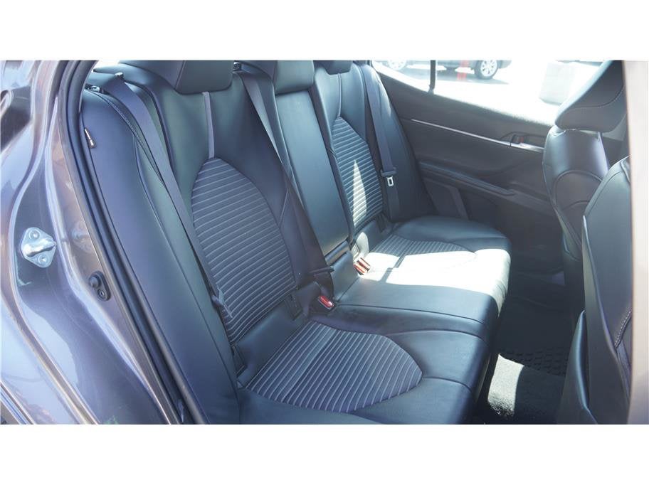 2022 Toyota Camry SE Sedan 4D
