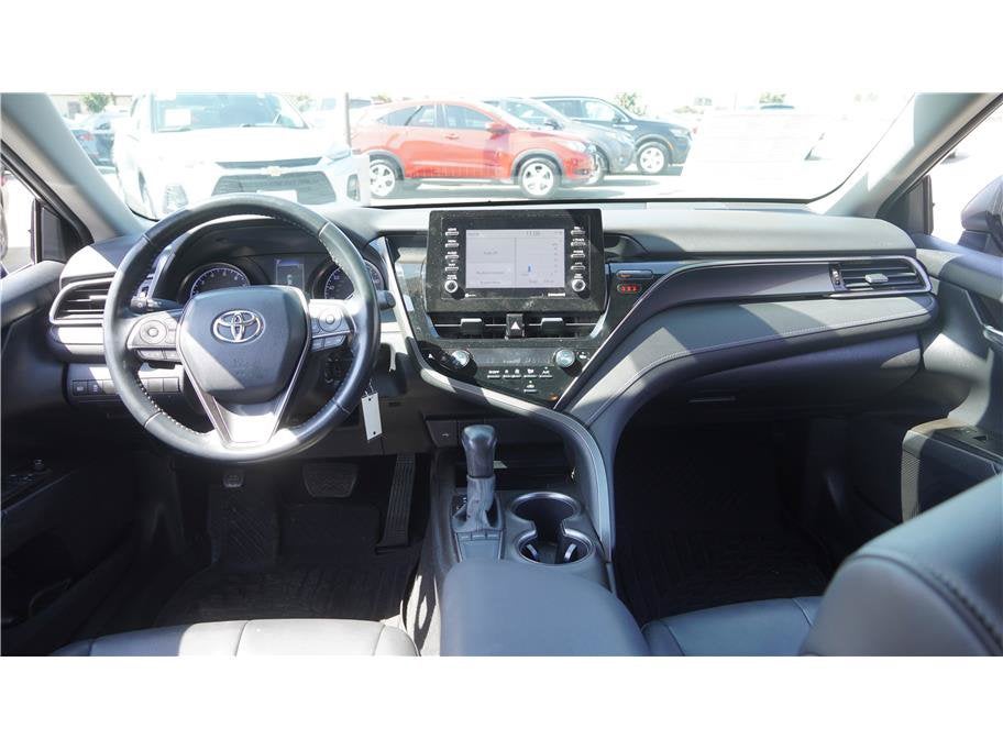 2022 Toyota Camry SE Sedan 4D