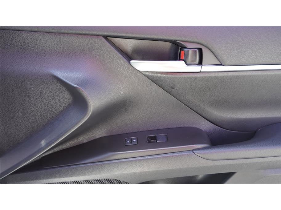 2024 Toyota Camry SE Sedan 4D