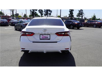 2024 Toyota Camry SE Sedan 4D