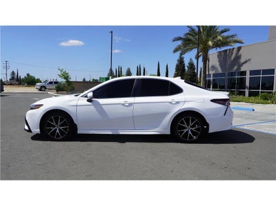 2024 Toyota Camry SE Sedan 4D